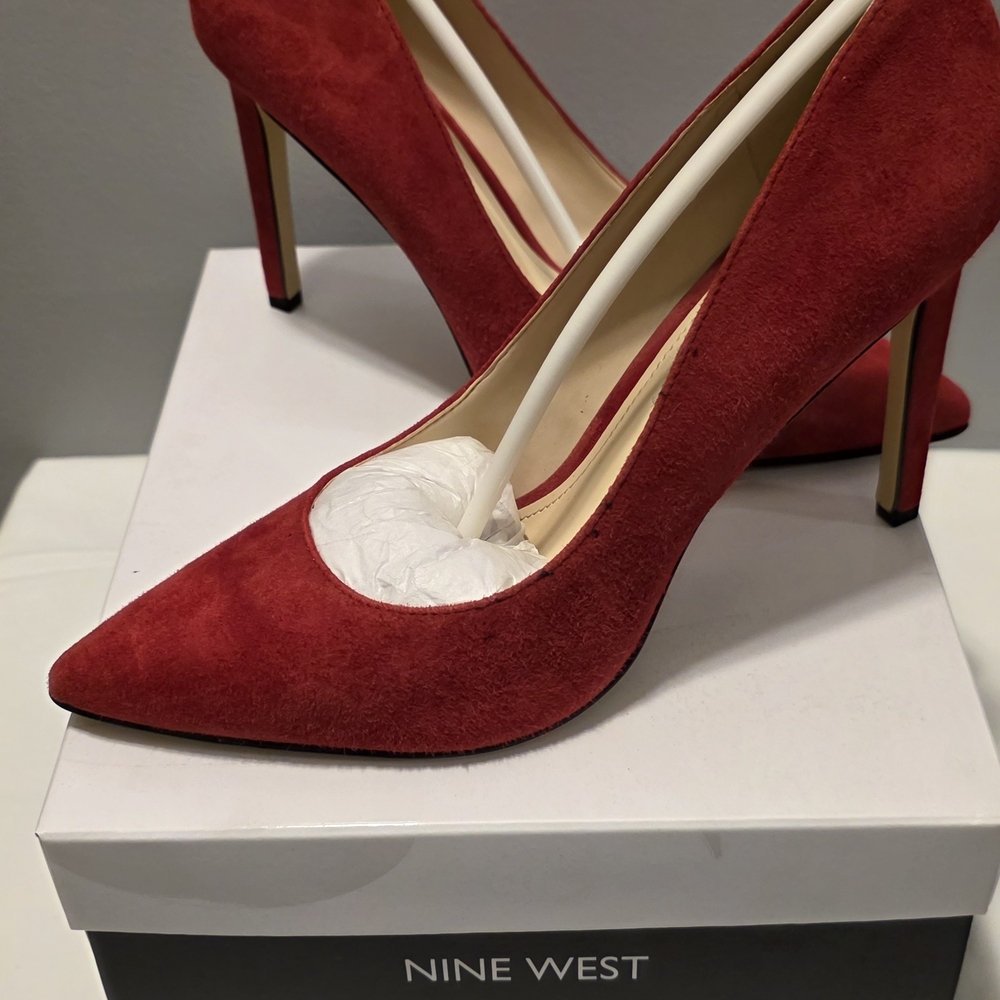 BRAND NEW Nine West Red Suede Tatiana Stiletto Heels - Picture 2 of 7